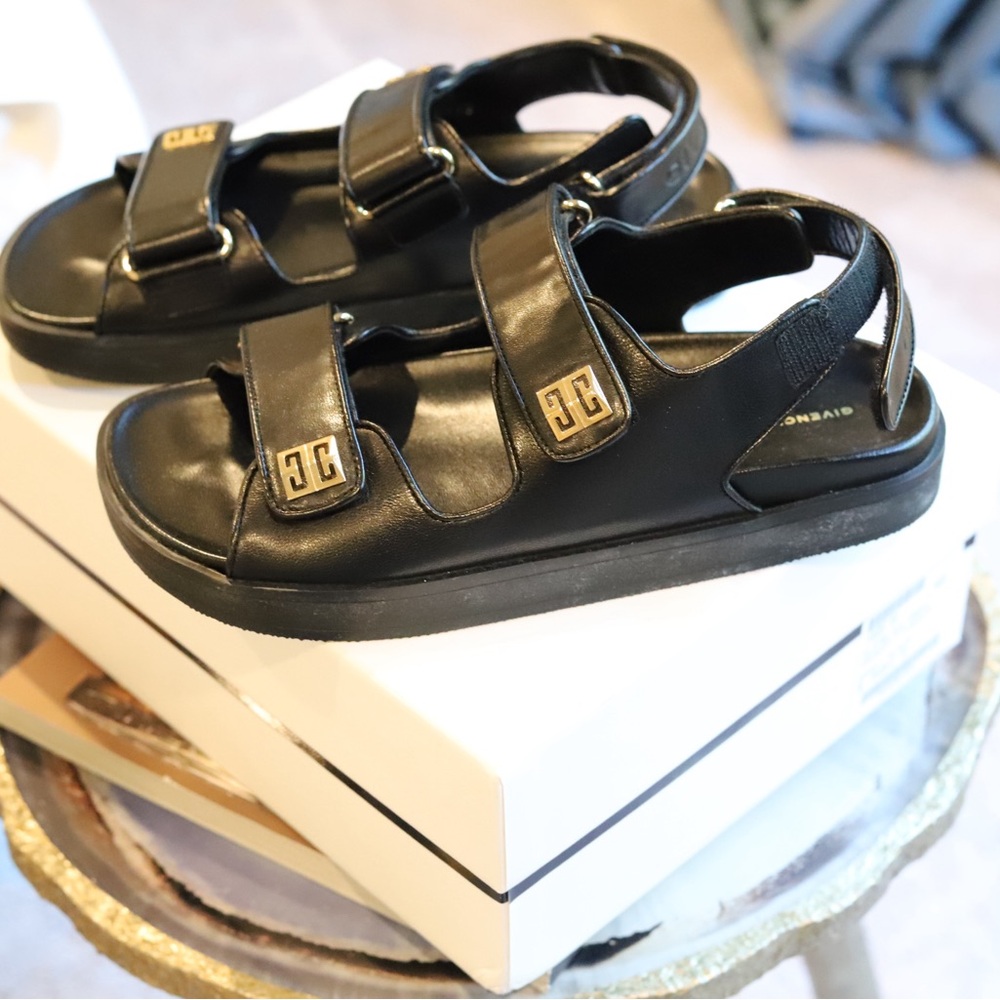 Givenchy 4g Strap Flat Sandals size 8
